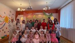 С праздником 8 марта!